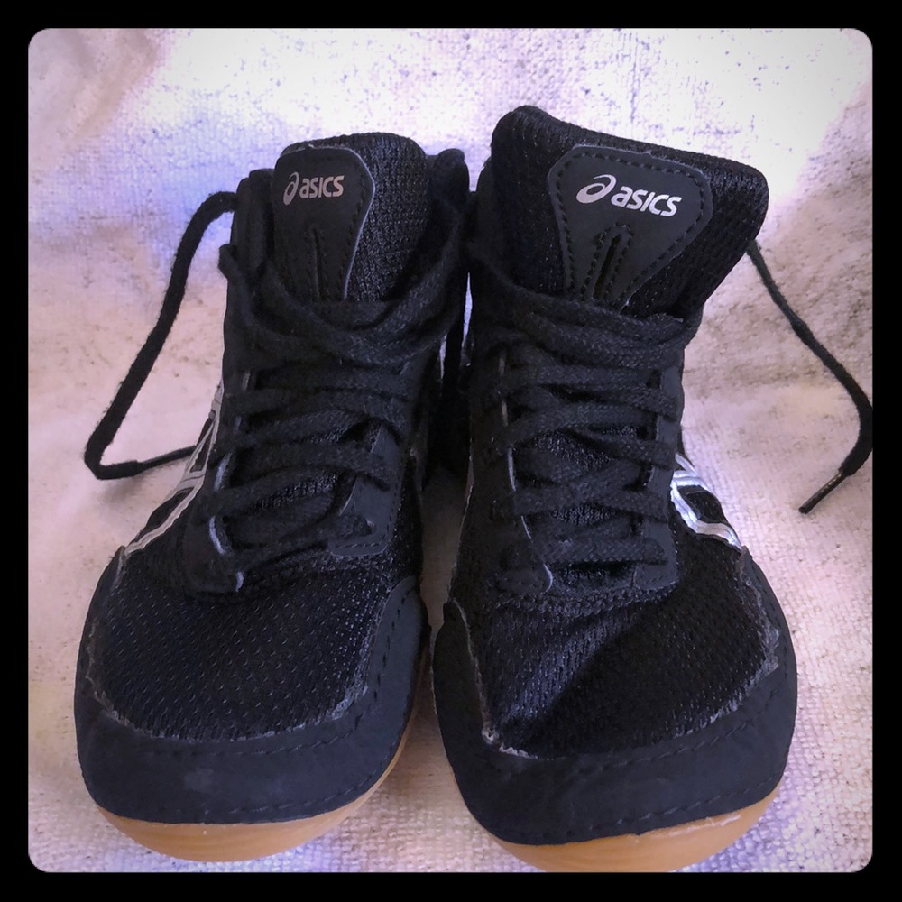 Boys wrestling shoes ASICS